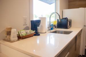img_9941_kitchenette_6